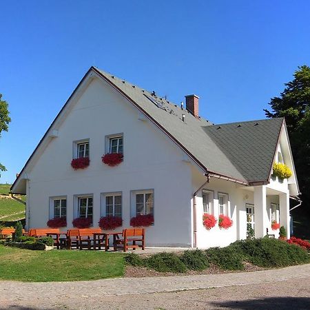 Hotel Selsky Dvur 1 à Police nad Metují Extérieur photo
