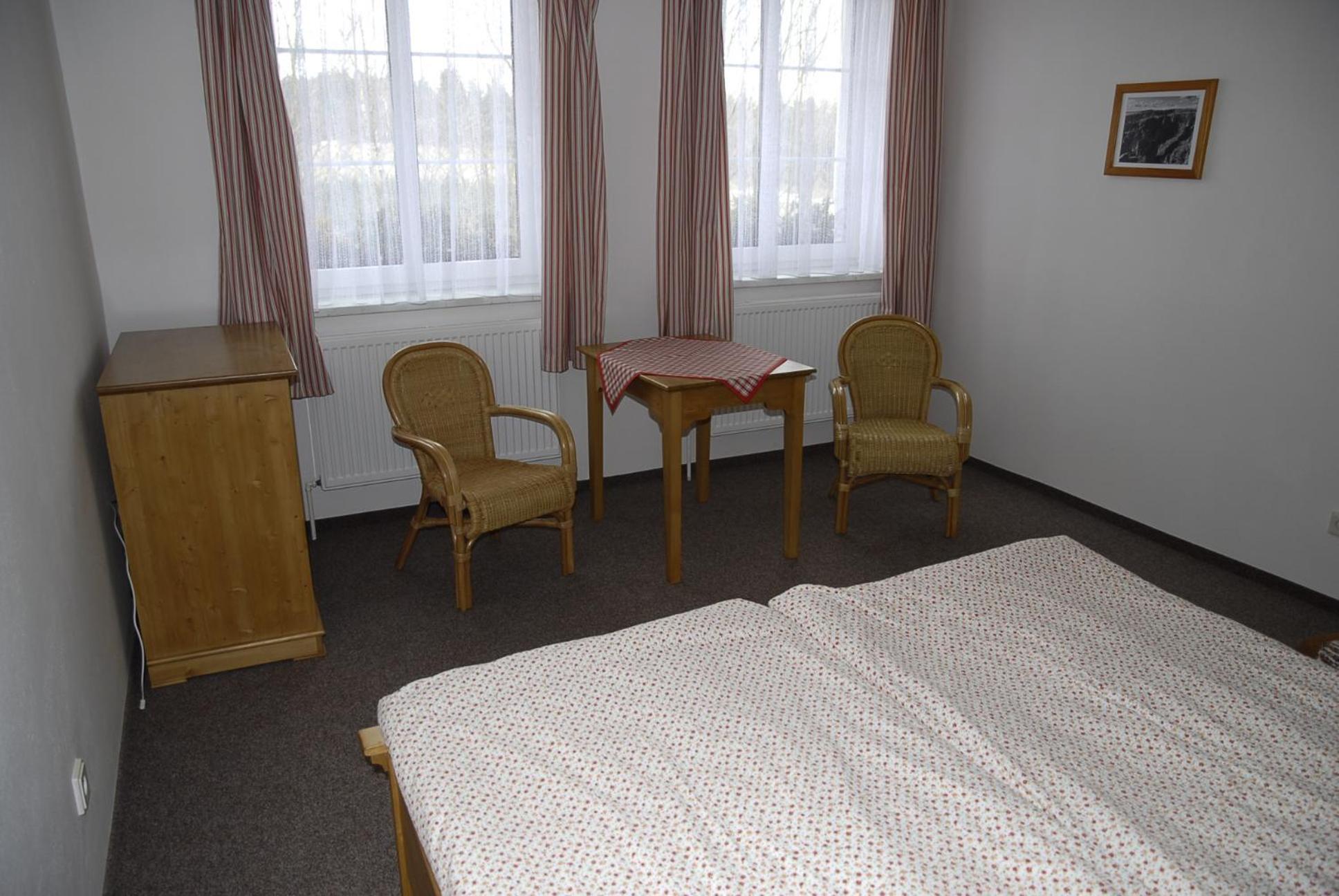 Hotel Selsky Dvur 1 à Police nad Metují Extérieur photo